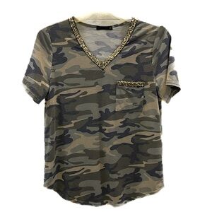 V-neck camo tee with gold sequin detail on neck and front pocket.